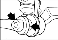 4. Снимите шарнир рулевой тяги у поворотной опоры, обратитесь к Разделу