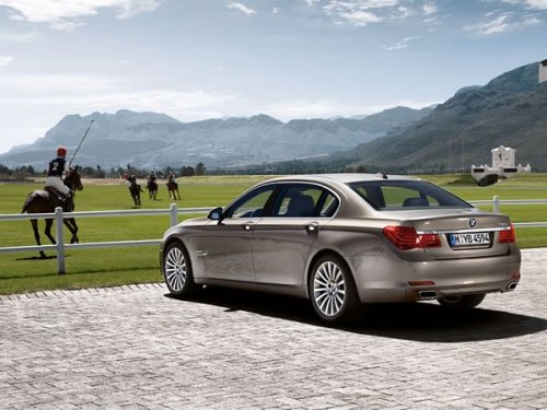 BMW 7 серия (фото 4)