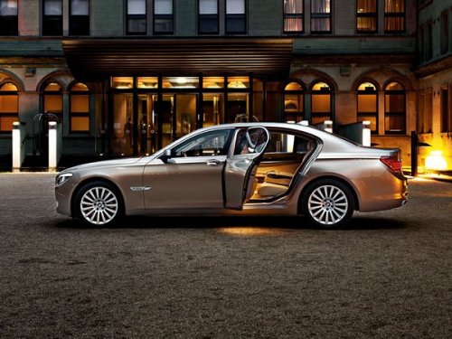 BMW 7 серия (фото 7)